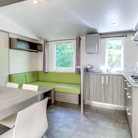 Mobil-home Pour 7 Personnes Avec Terrasse A - Api-1-52-1423 مكان تخييم