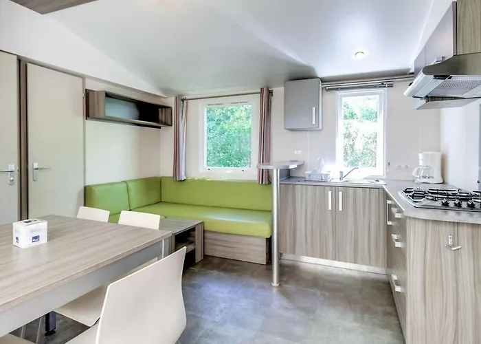 Mobil-home Pour 7 Personnes Avec Terrasse A - Api-1-52-1423 مكان تخييم