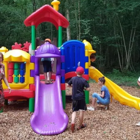 Mobil-home Pour 7 Personnes Avec Terrasse à La Bastide-de-sérou - Api-1-52-1423 * La Bastide-de-Sérou